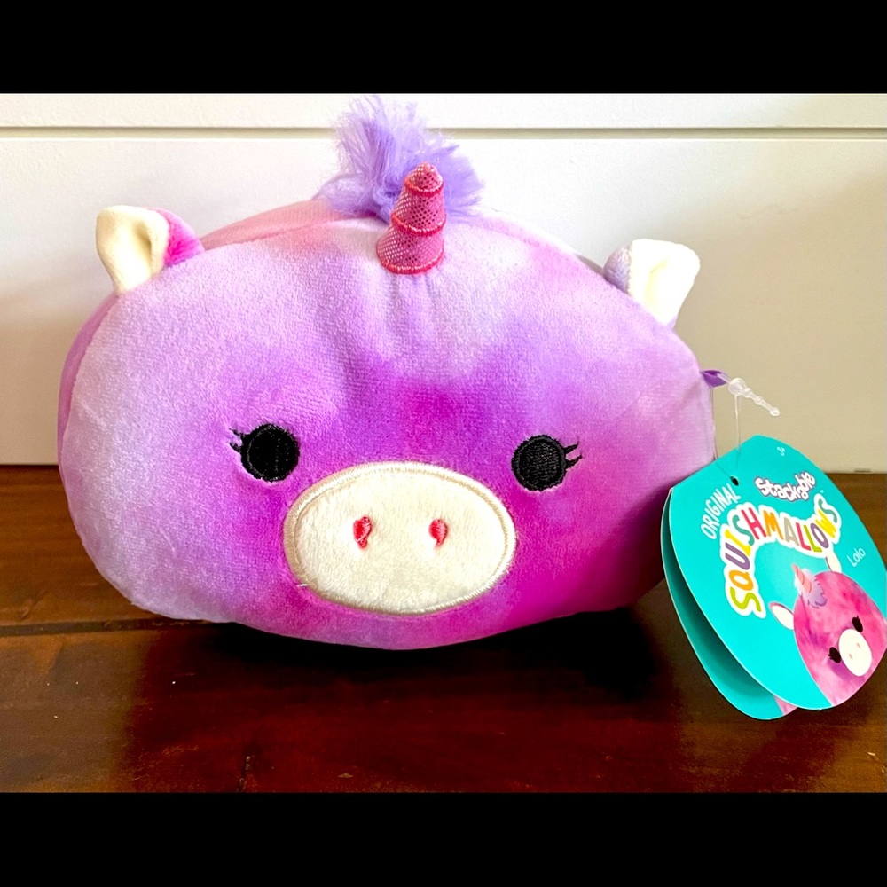 Lola the stackable Squishmallow is here!
